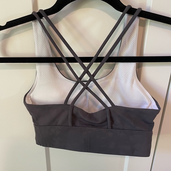 Black/Grey Marbled Sports Bra with Crisscross Back - Picture 3 of 5